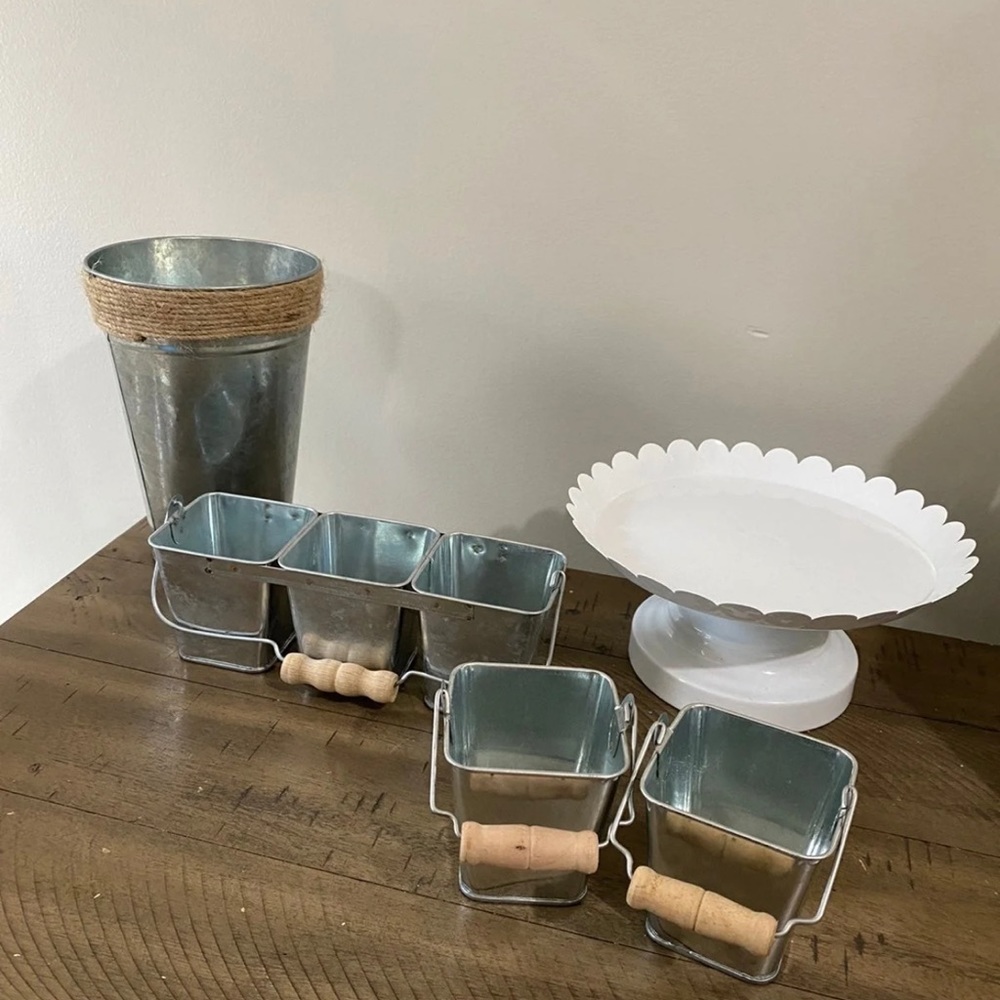 Farmhouse decor